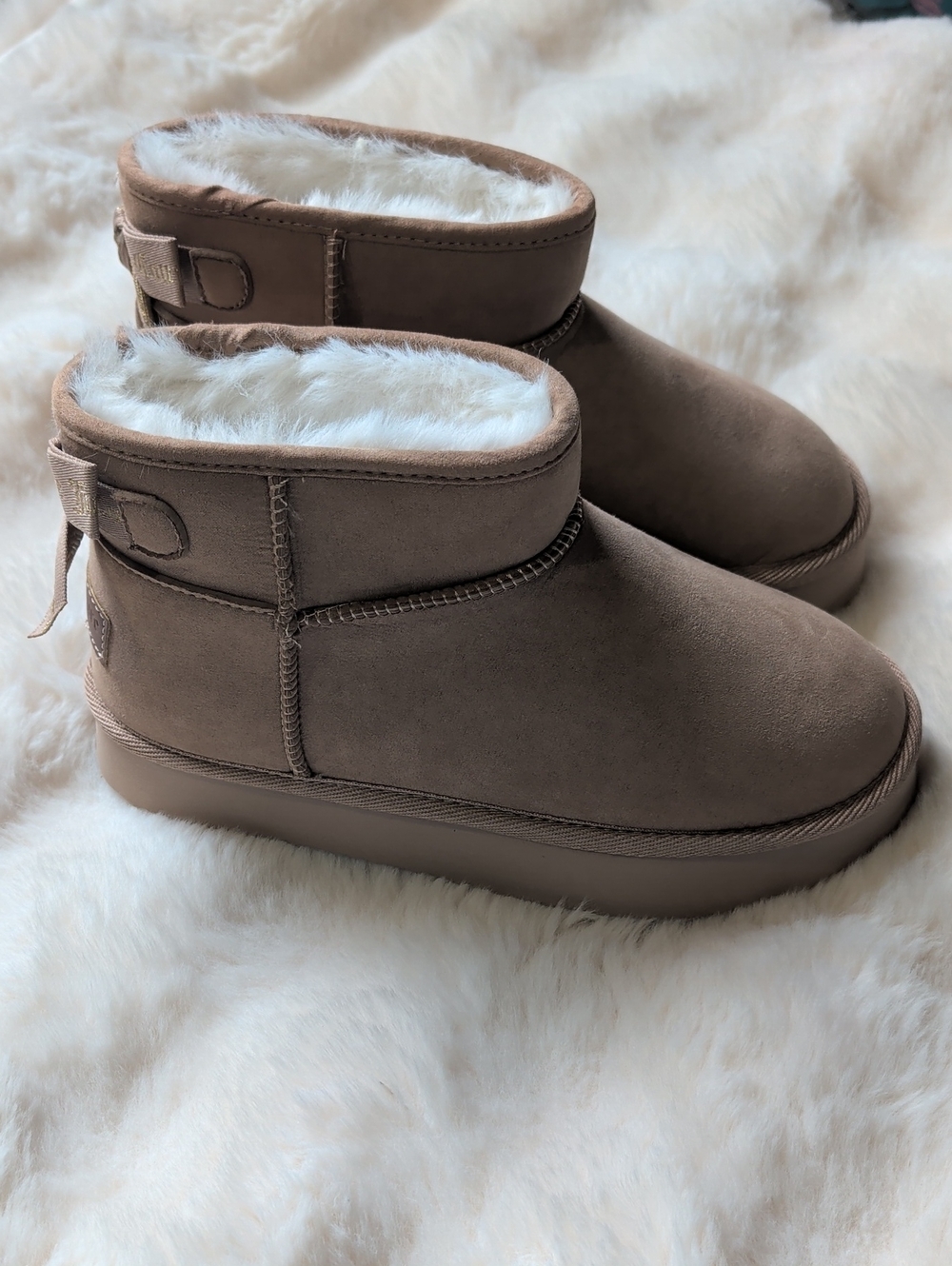 **2 for $40** Juicy Couture Ankle Booties in Taupe Olden Boots Size 6